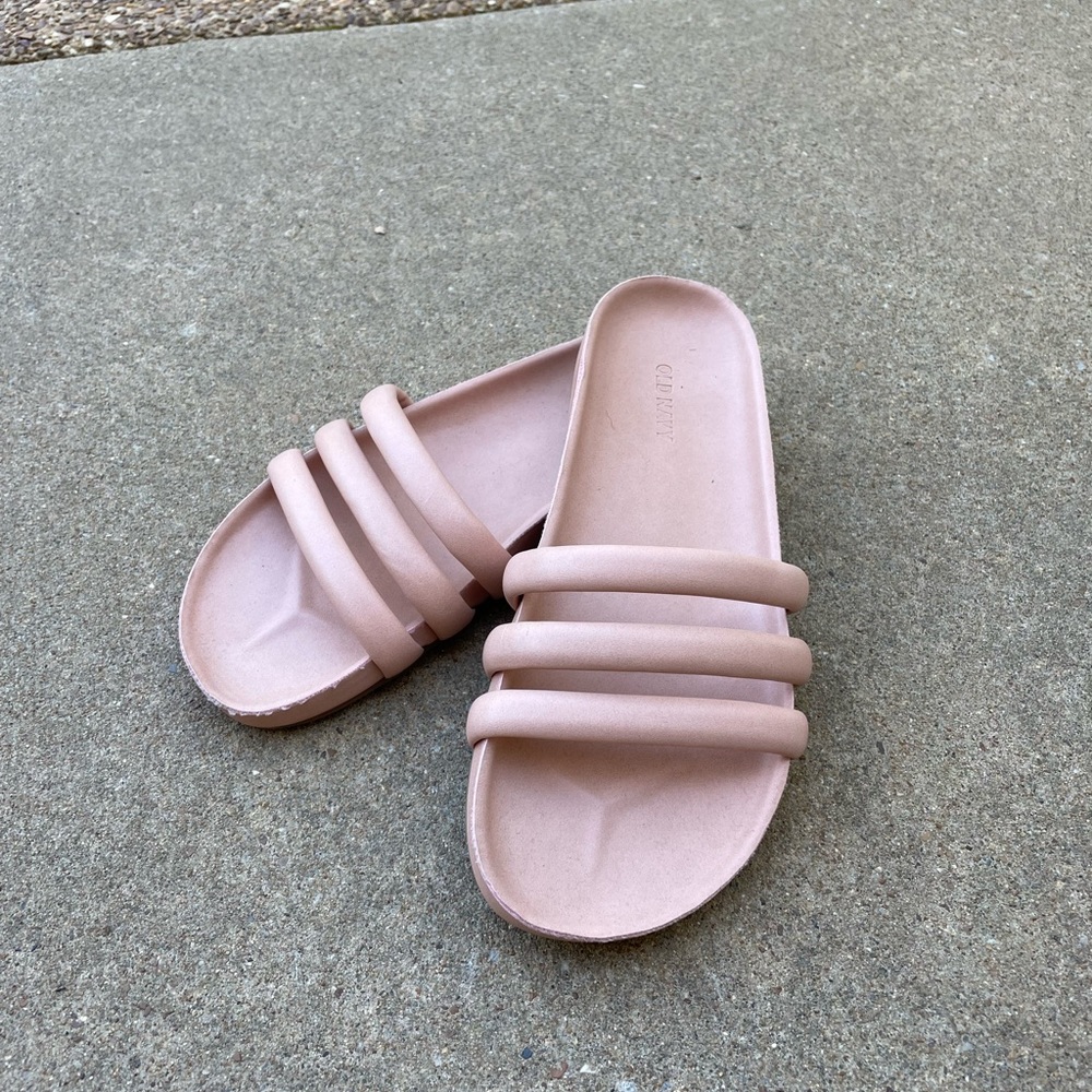 OLD NAVY SANDALS